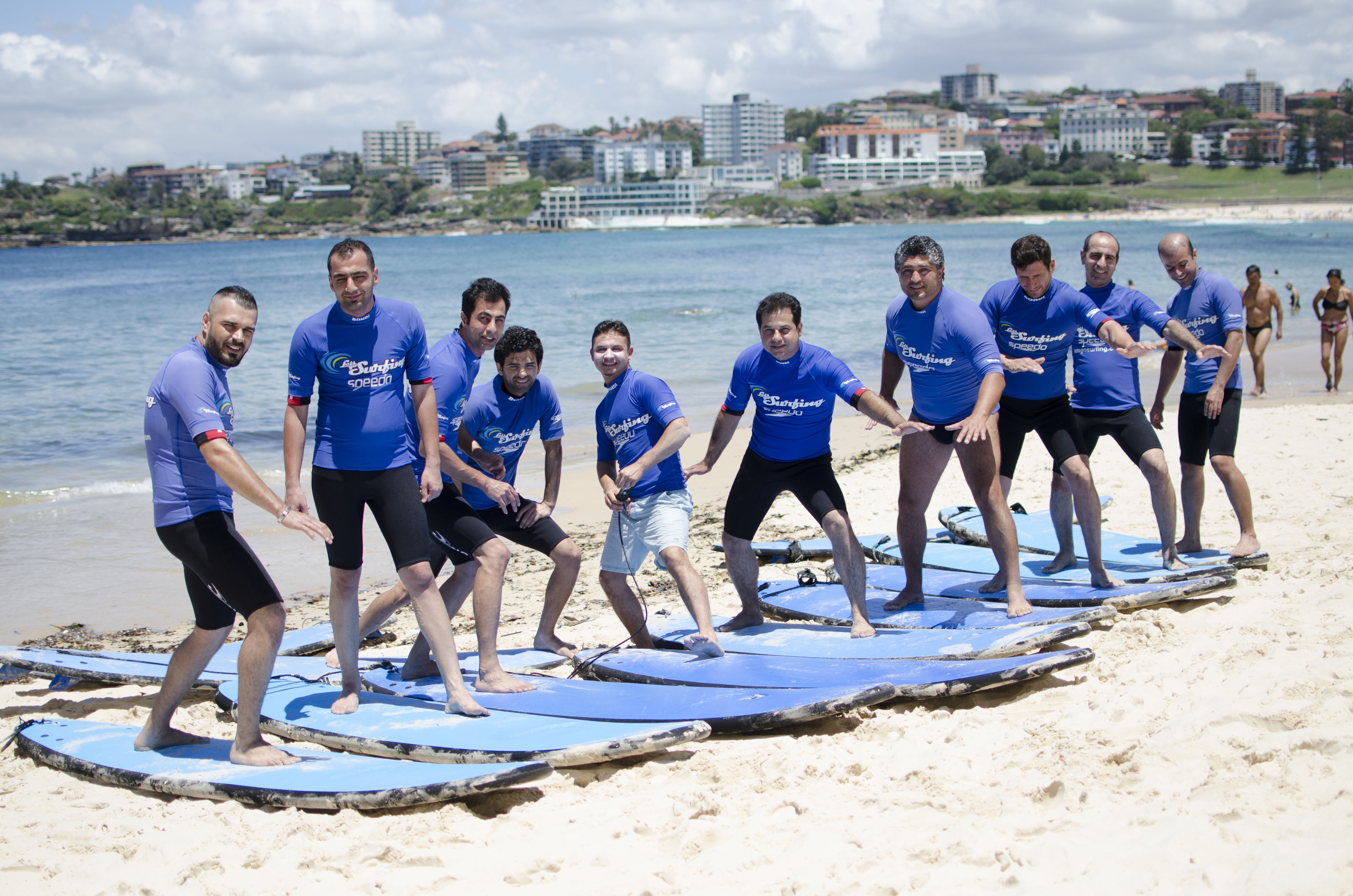 Refugees learn Australian culture one wave at a time